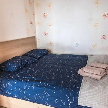 Apartment Sky Seat *